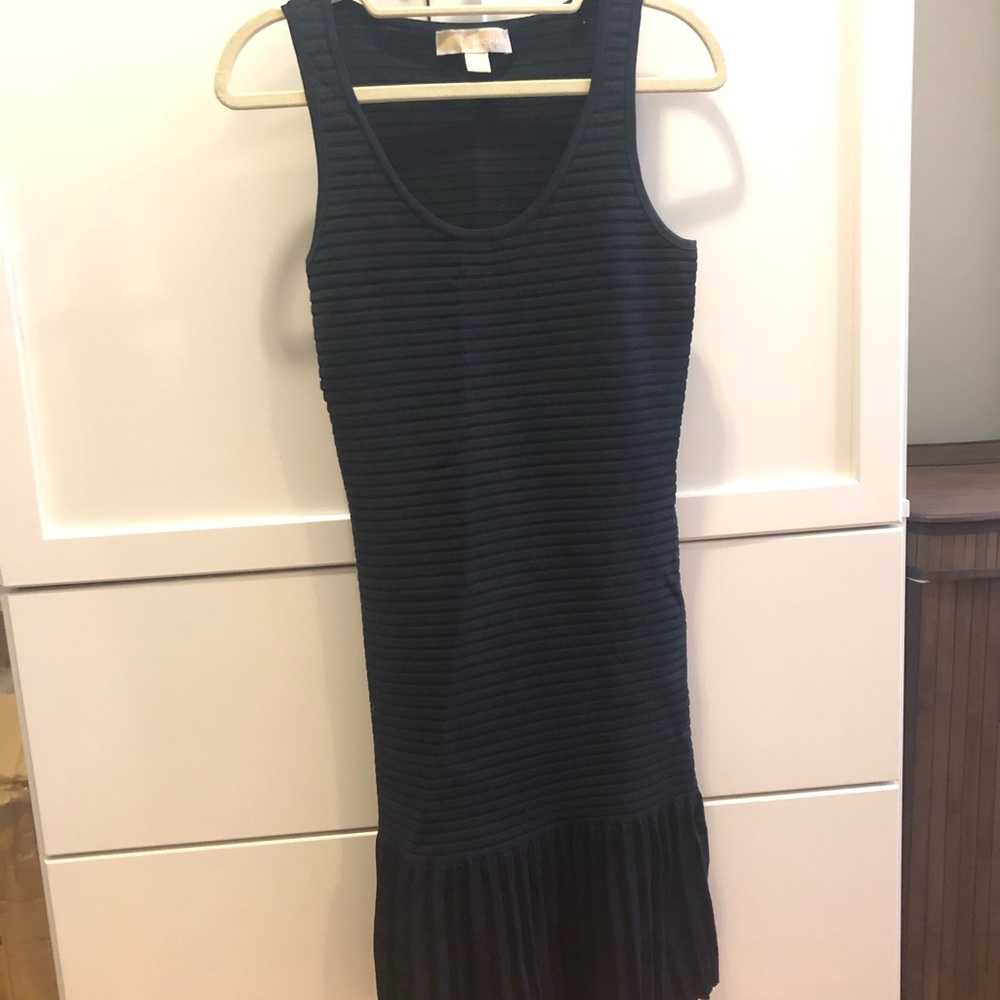 Michael Kors Navy pleated Dropwaist Ribbed Dress - Picture 2 of 4
